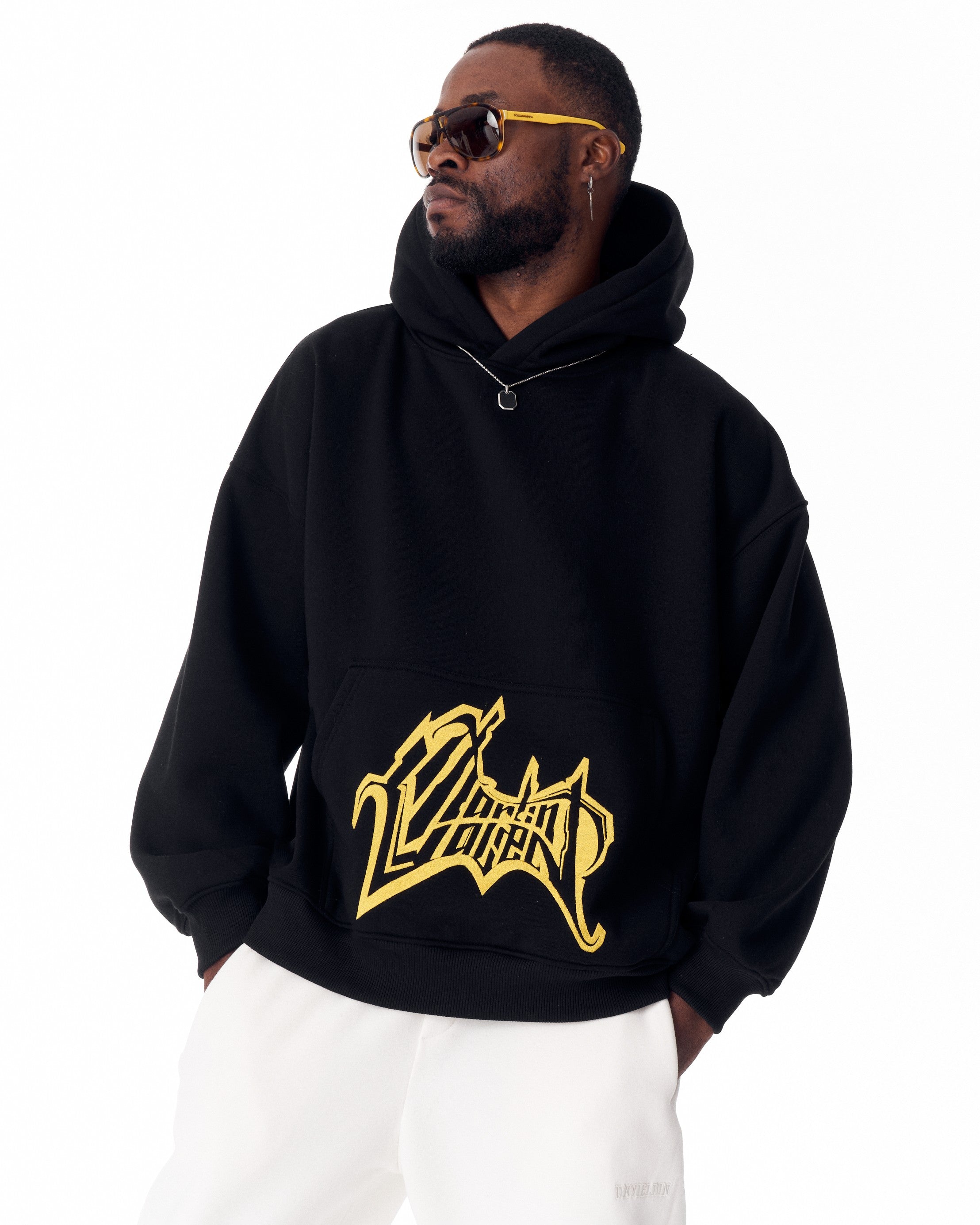 Moletom Oversized Preto com Estampa no Bolso | Martin Valen