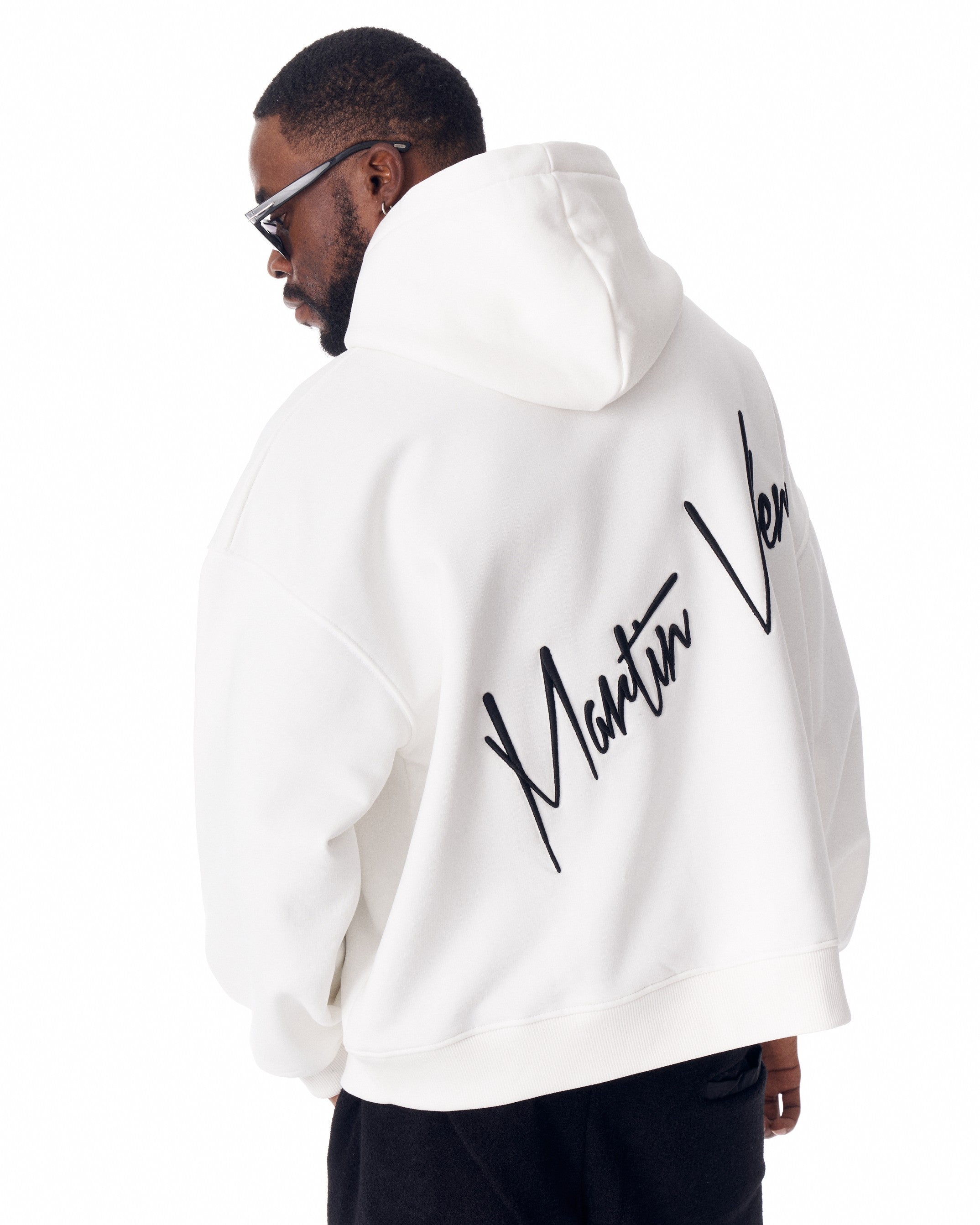 Hoodie Oversize Blanc avec Broderie au Dos | Martin Valen