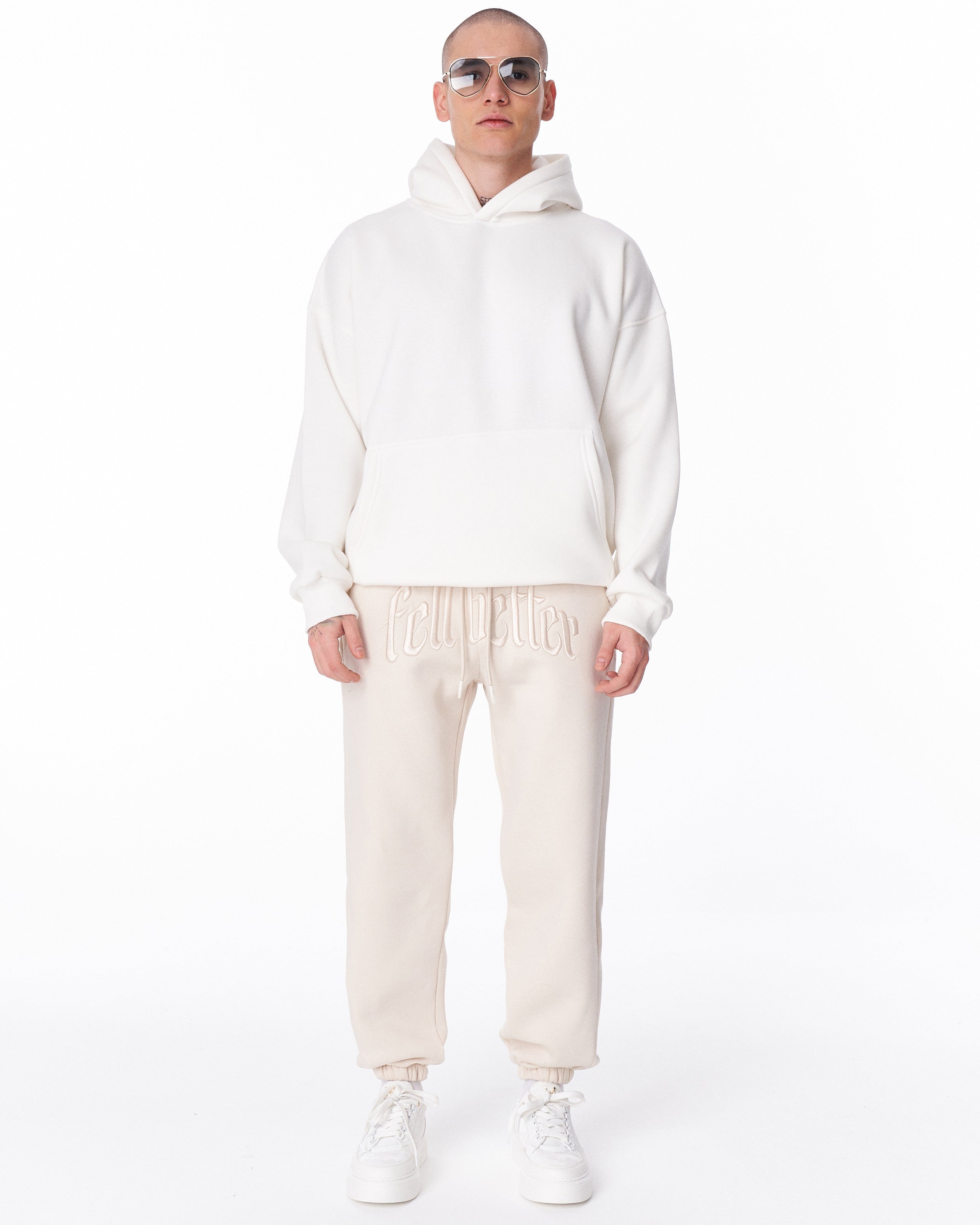 Calça Jogger Masculina Bege Bordada "Fell Better" | MV