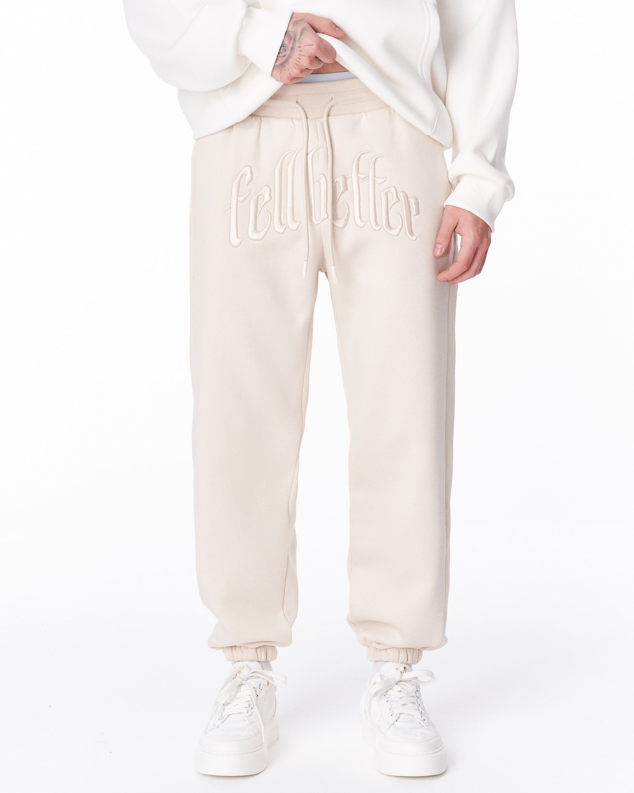 Calça Jogger Masculina Bege Bordada "Fell Better" | MV
