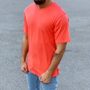 Men's Basic Round Neck T-Shirt In New Red