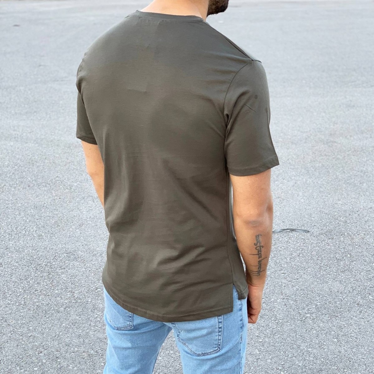 Men's Basic Round Neck T-Shirt In New Khaki