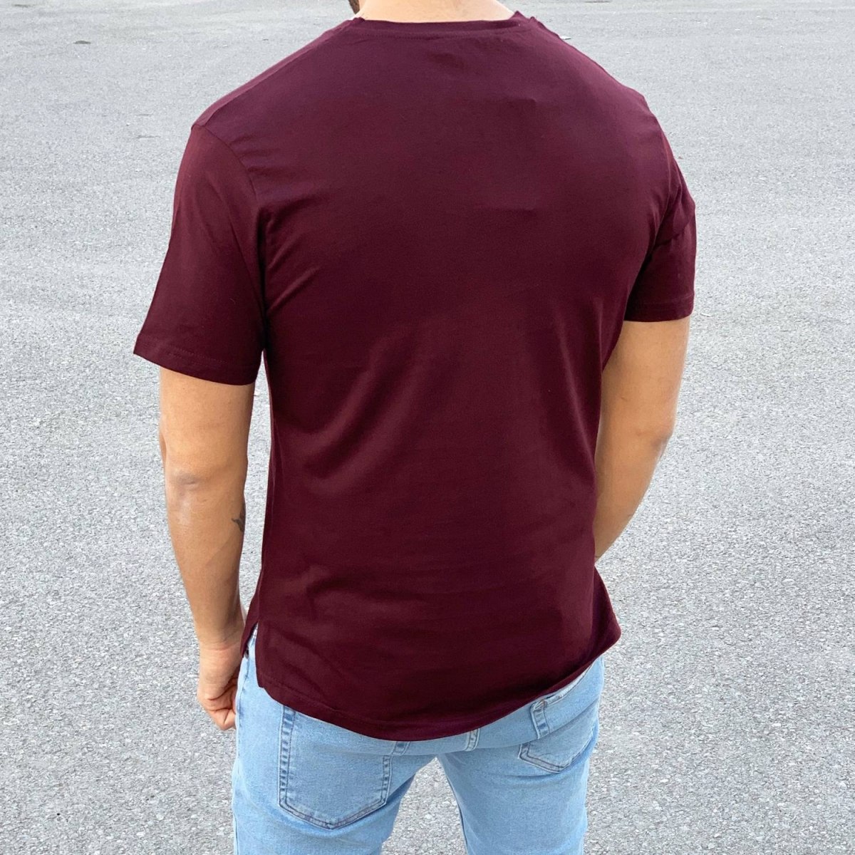 Men's Basic Round Neck T-Shirt In Claret Red