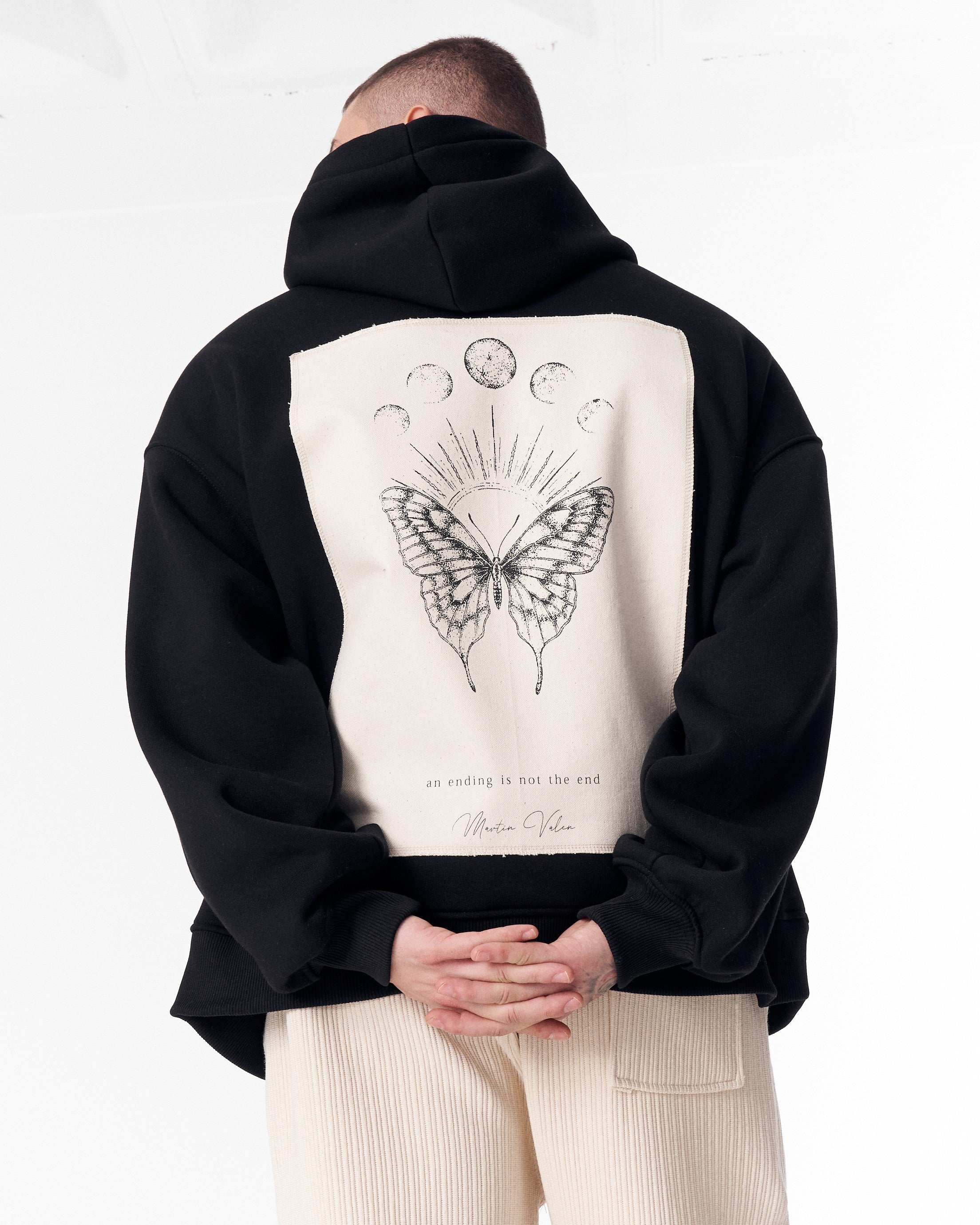 Monarch Loop Sudadera con Capucha en Negro para Hombre | Martin Valen