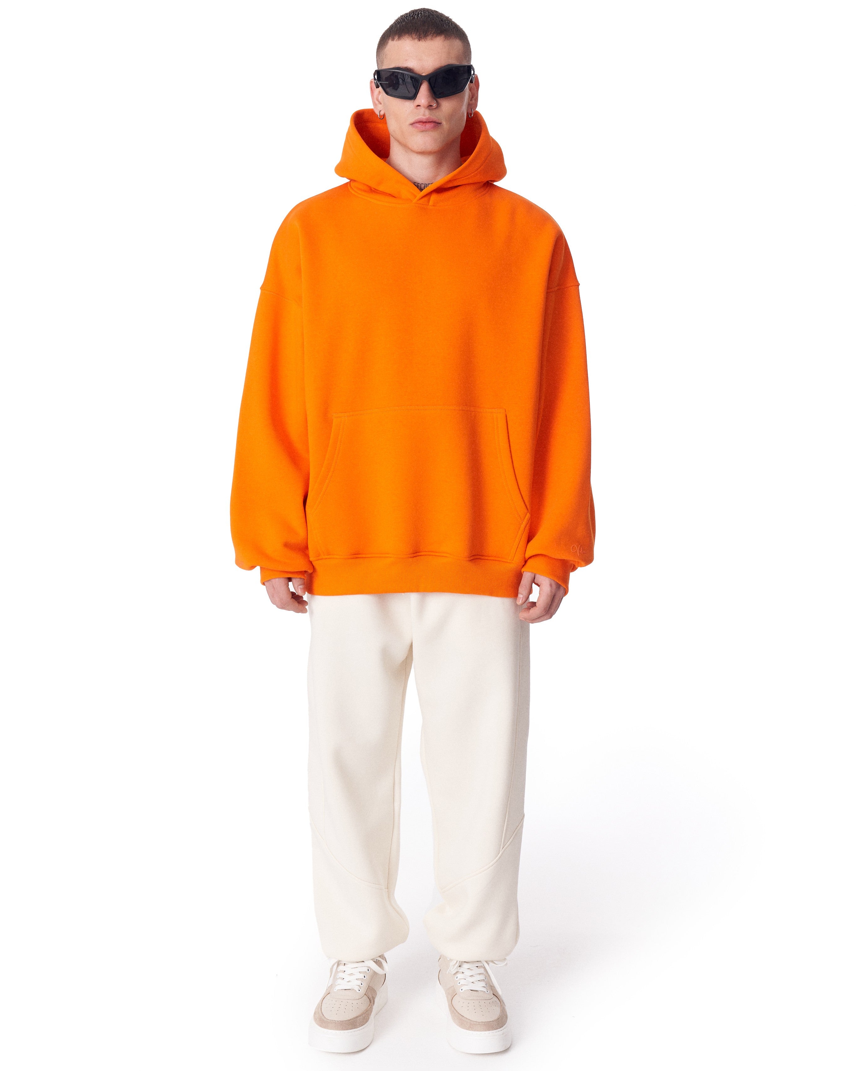 Hoodie Oversize Naranja Minimalista con Estampado en las Mangas