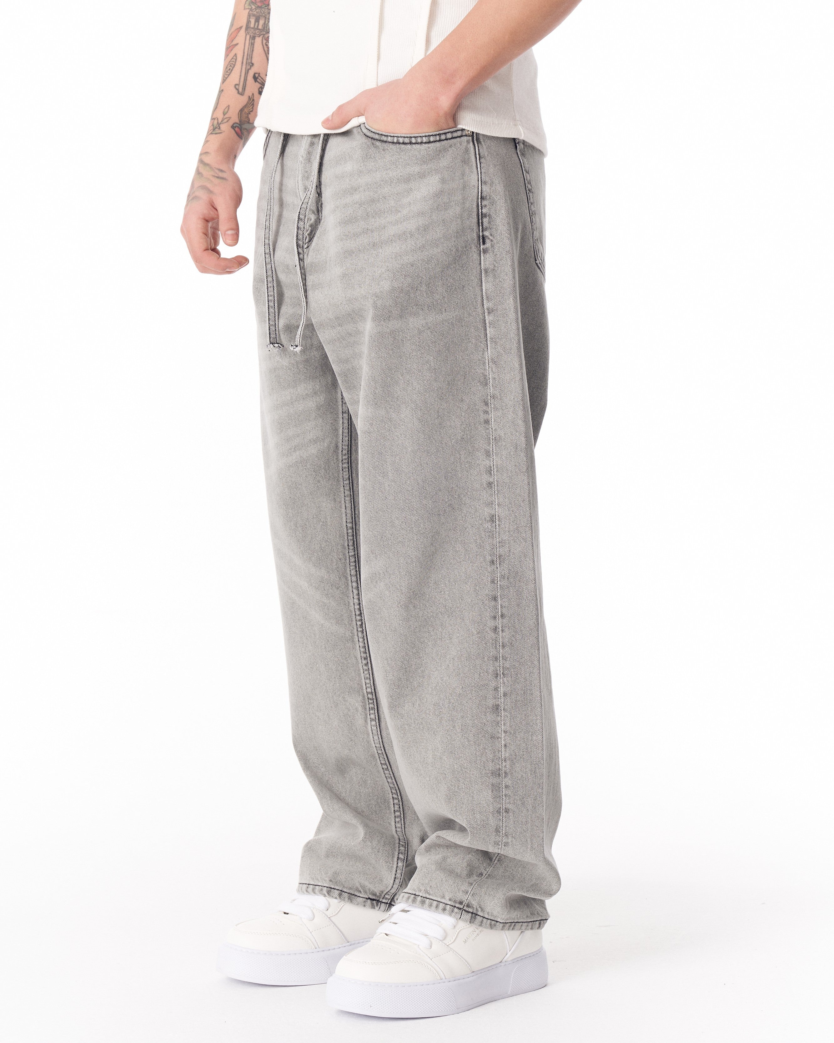 Jeans Masculinos de Modelagem Larga em Cinza com Cordão de Denim
