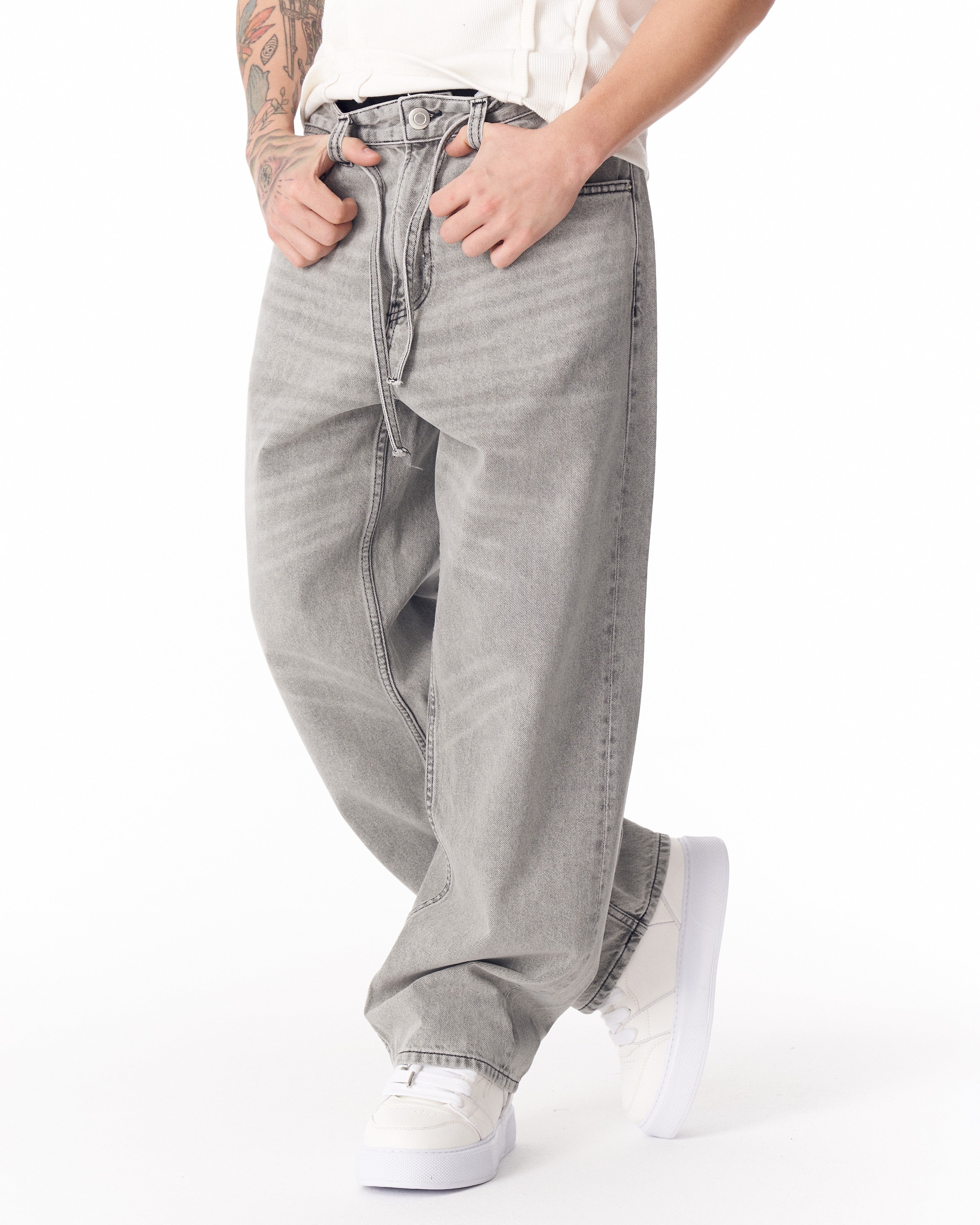 Jeans Masculinos de Modelagem Larga em Cinza com Cordão de Denim