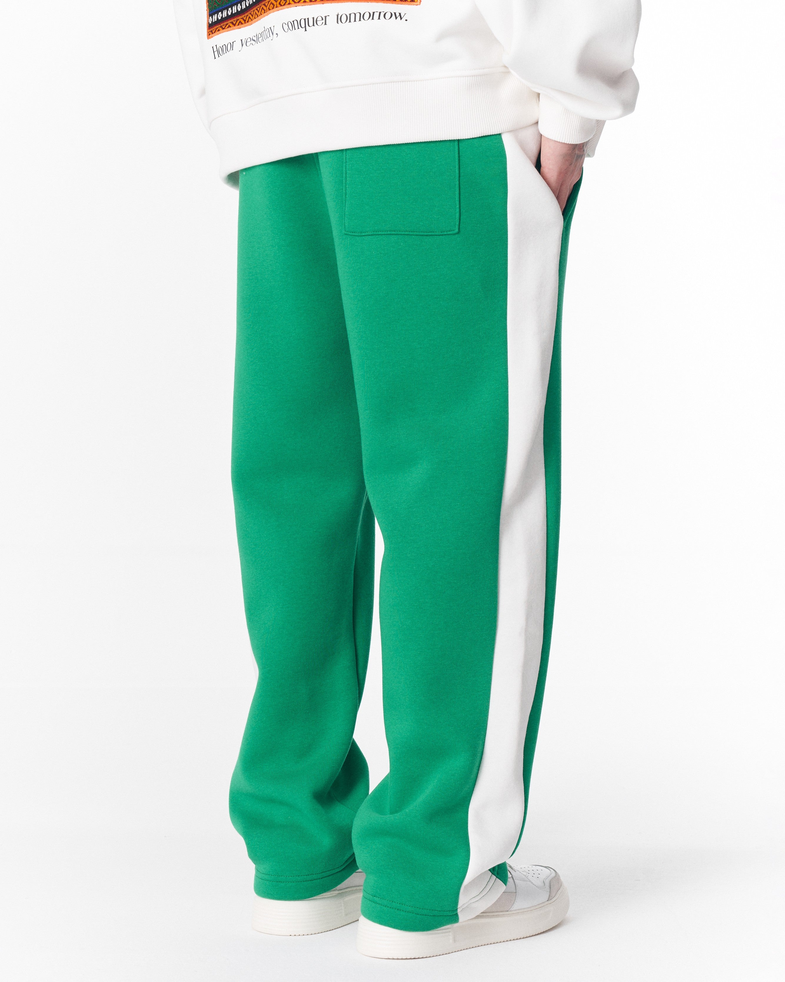 Pantaloni da Jogging Bianco-Verdi con Strisce Laterali | MV