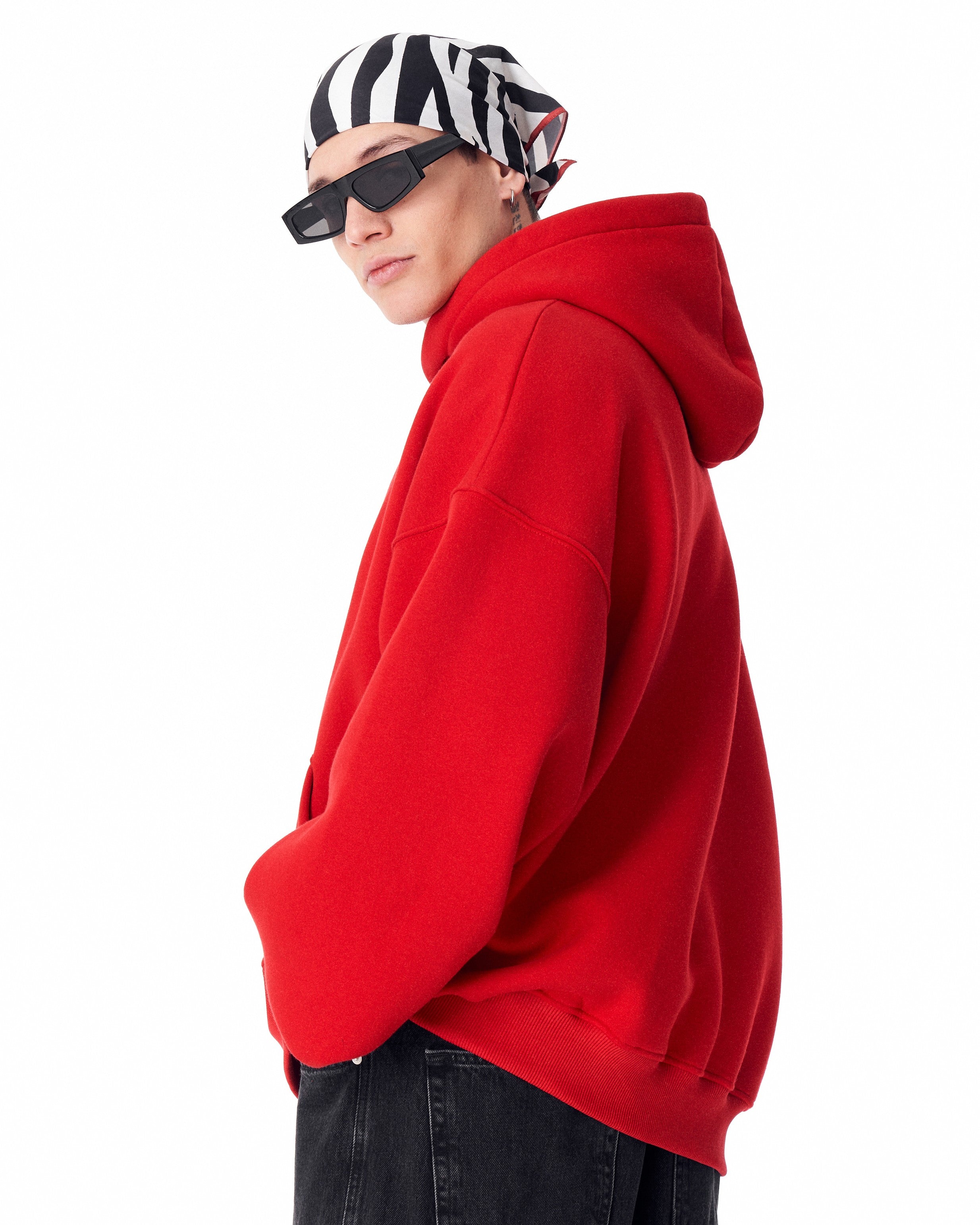 Hoodie Oversize Roja Minimalista con Estampado en las Mangas