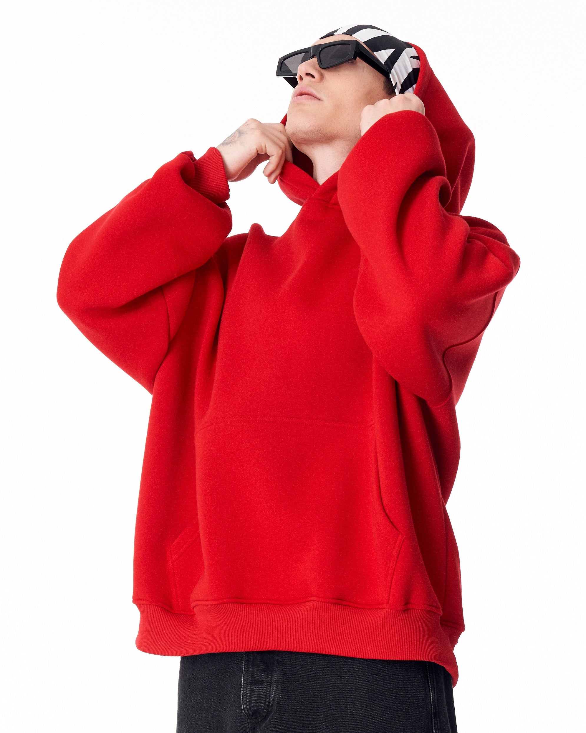 Moletom Oversized Vermelho Minimalista com Estampa nas Mangas