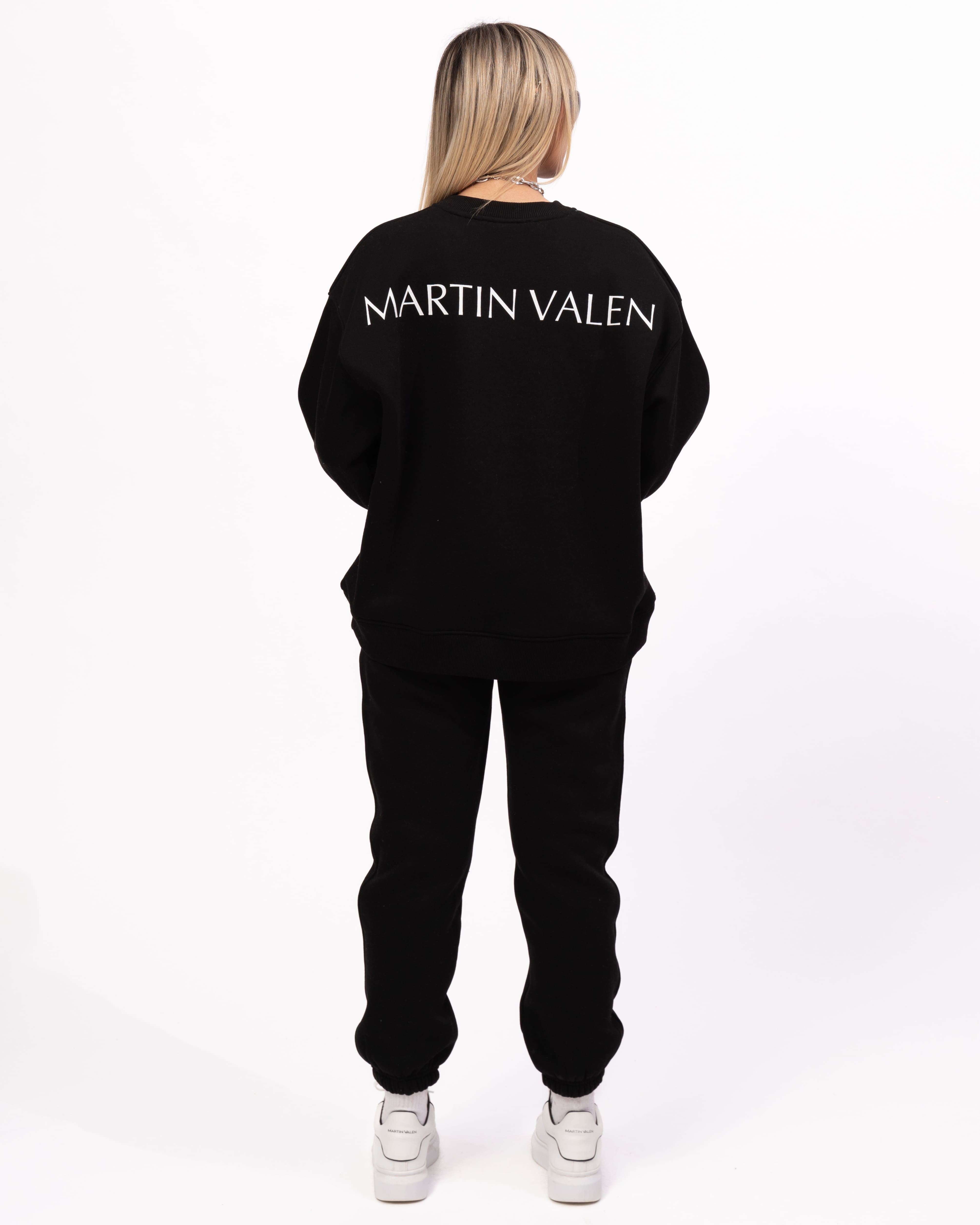 Conjunto de Jogger y Sudadera Oversize Negra Exclusivo de Martin Valen
