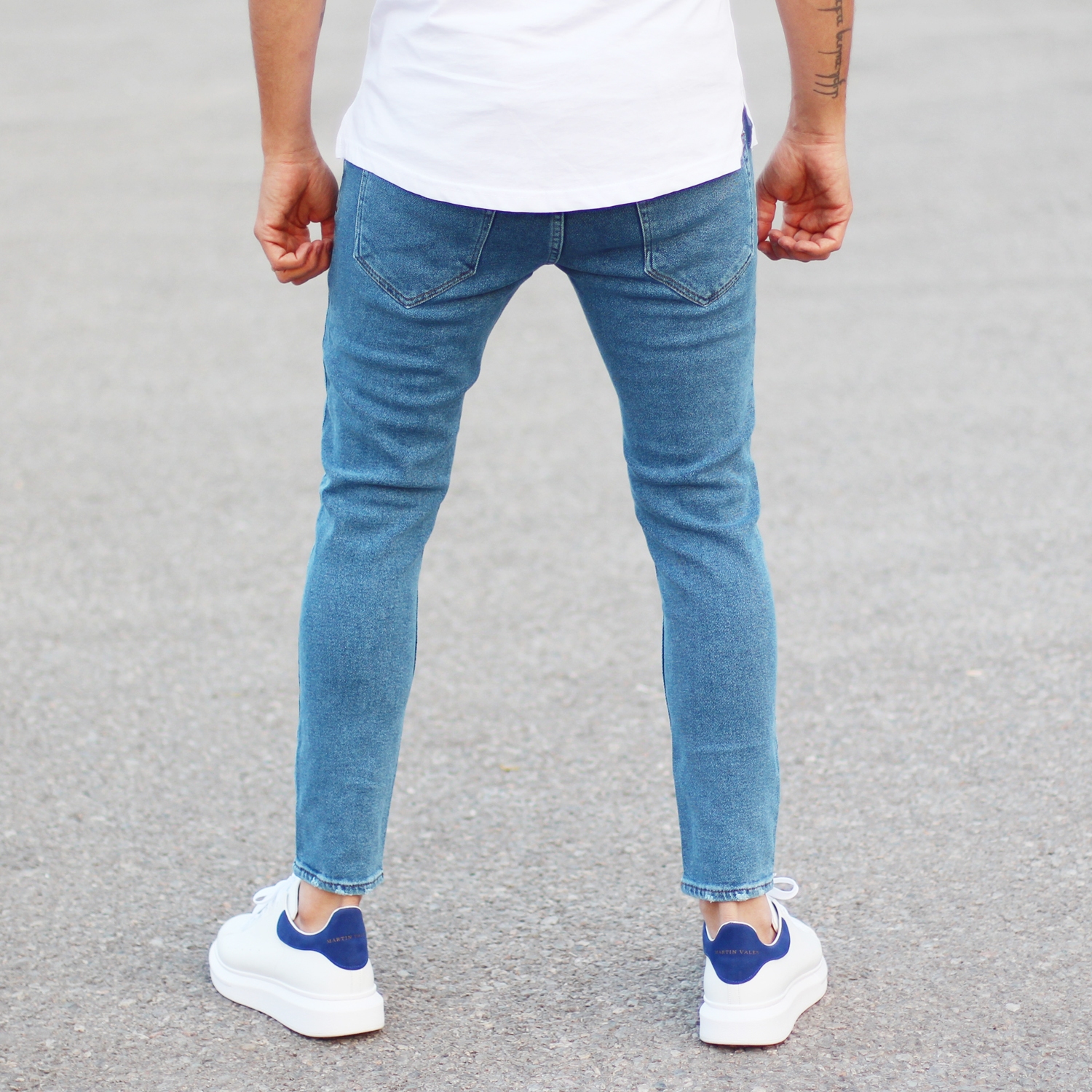 Men's Basic Fit Jeans In Blue