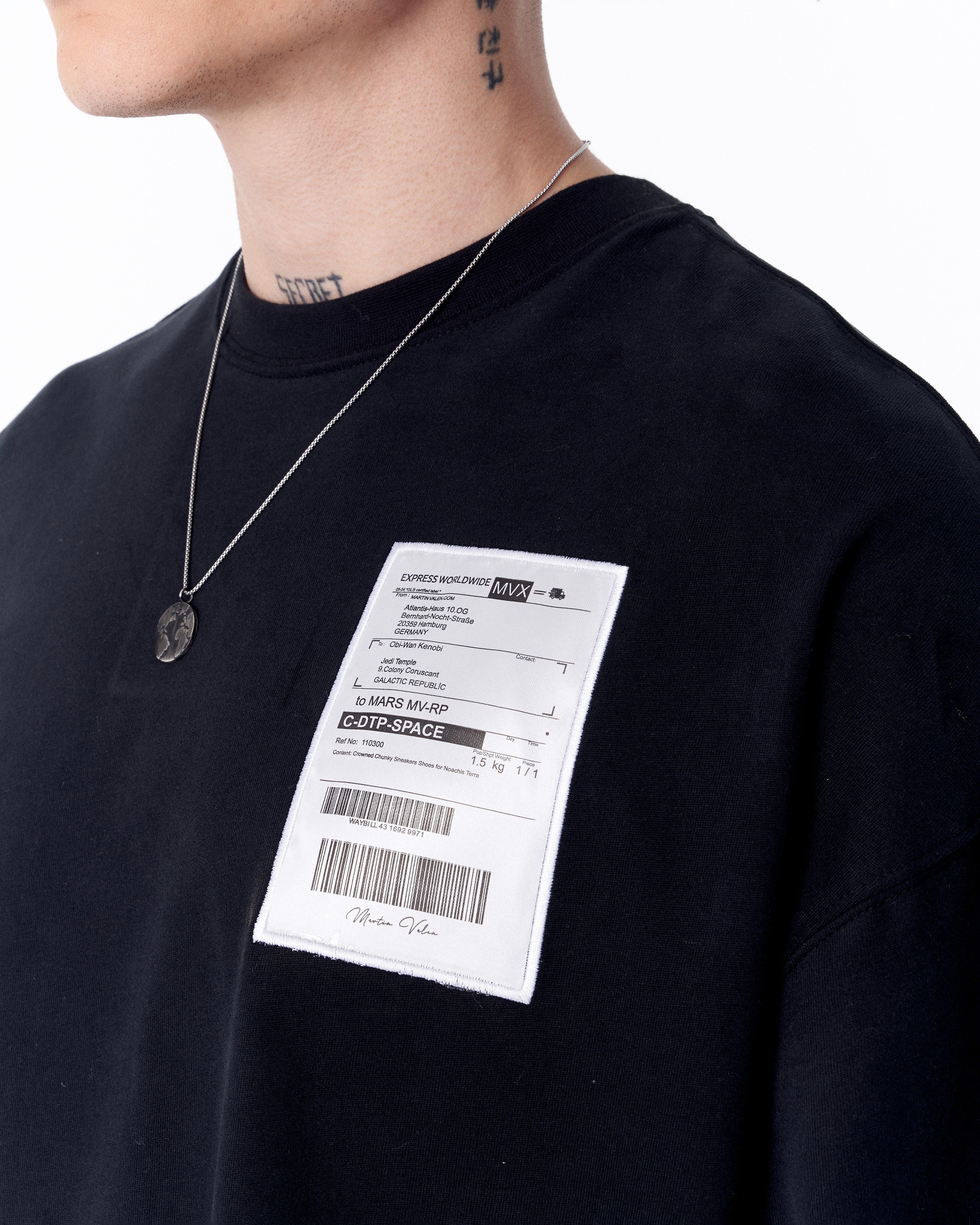 T-shirt Oversized Preta Jedi Delivery Etiquette - Martin Valen