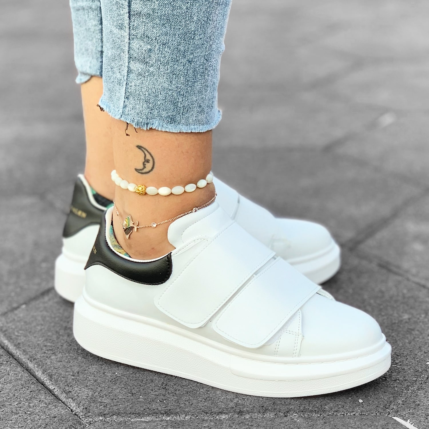 Double Velcro Sneakers Black-White