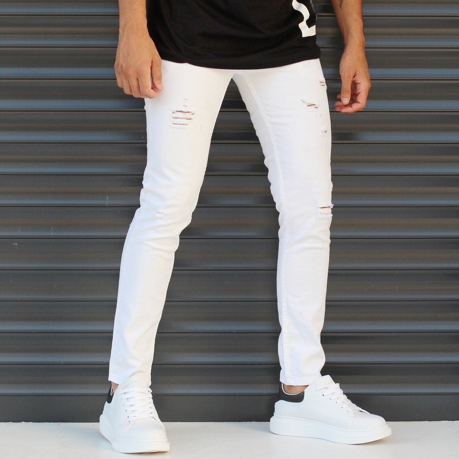 Men's Skinny Jeans With Thin Rips In White