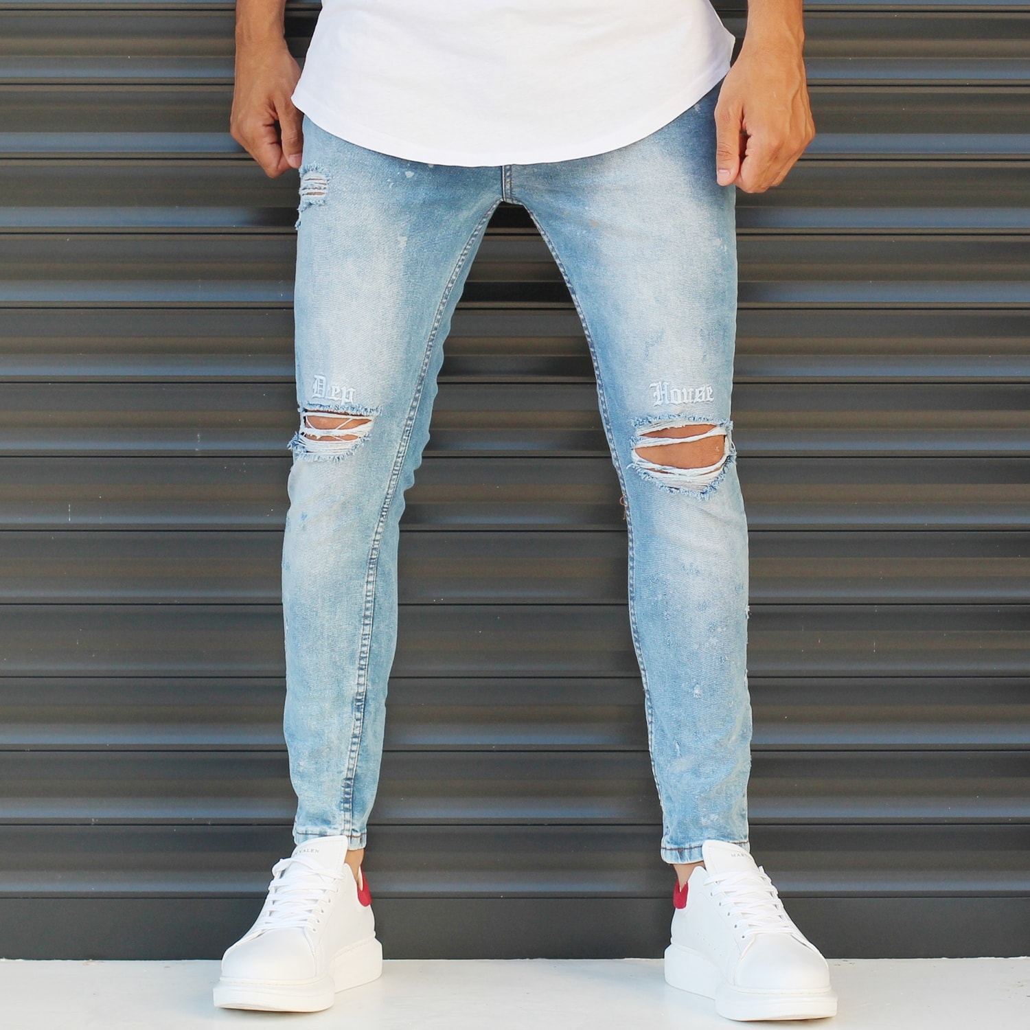 Men's Basic Narrow Leg Sport Jeans With Knee Rips Blue
