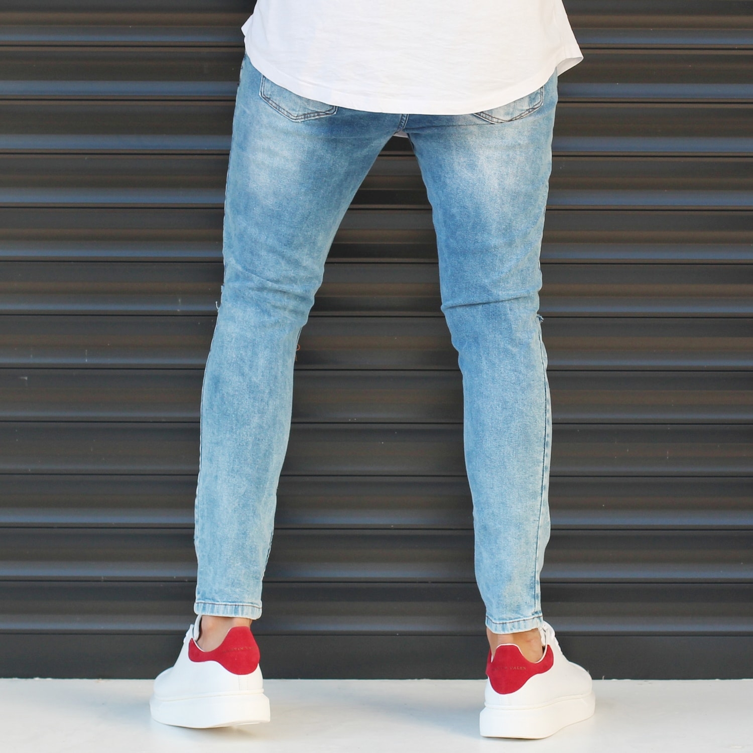 Men's Basic Narrow Leg Sport Jeans With Knee Rips Blue
