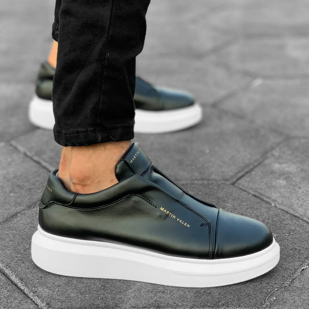Herren Slip-On Sneakers Ohne Schnürsenkel In Schwarz-Weiß