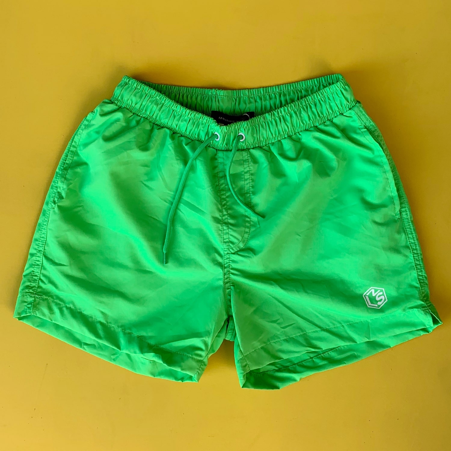 Men's Basic Short Sea Shorts With Back Pockets Green