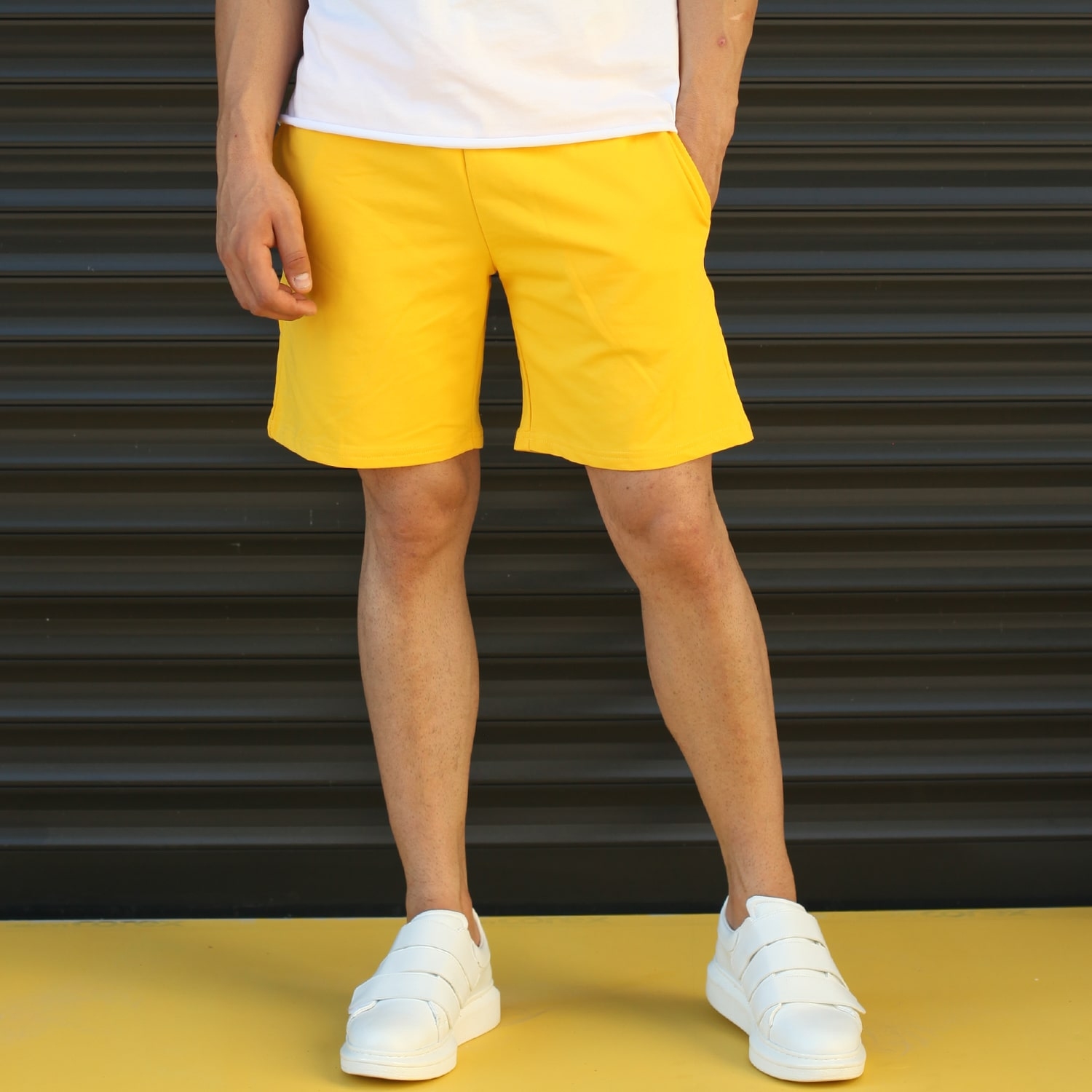 sport shorts with pockets