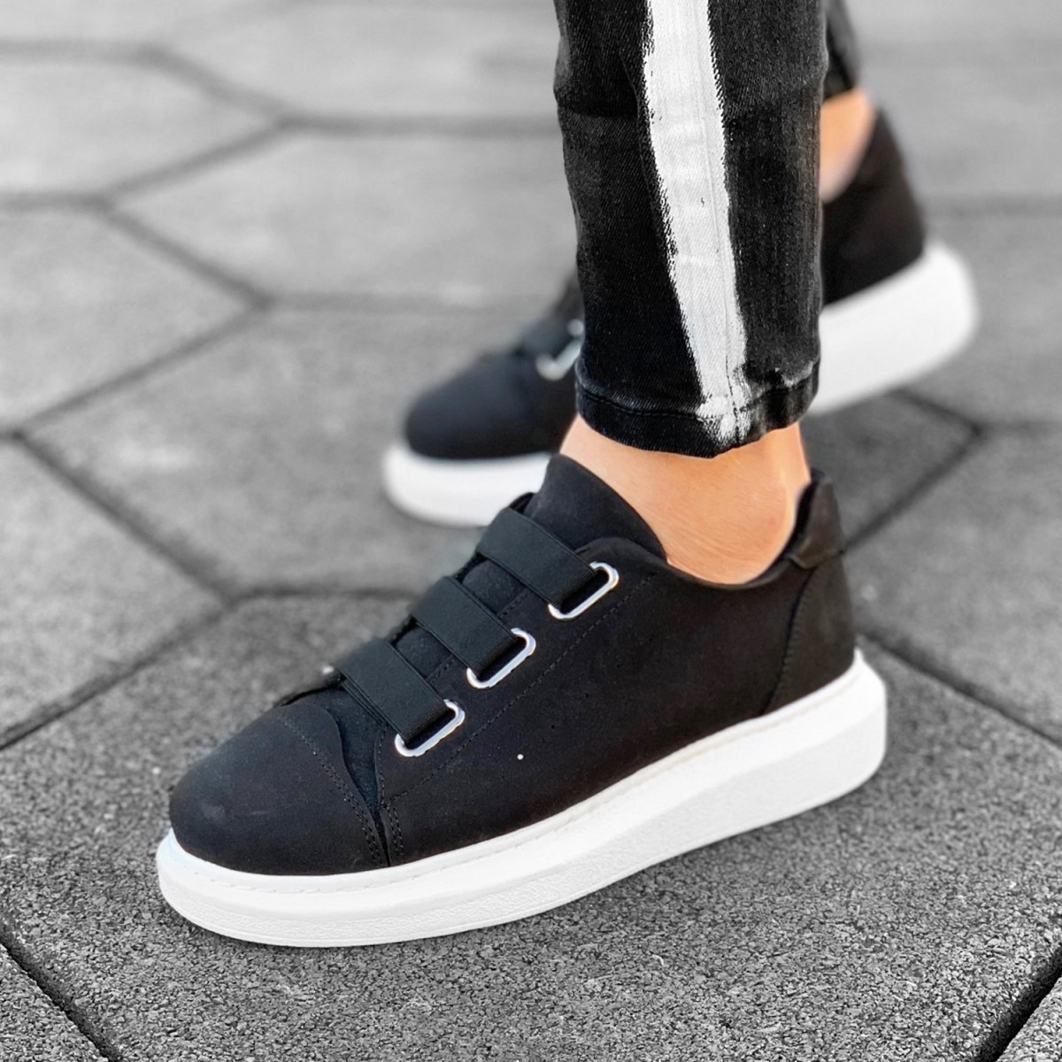 Men's Triple Velcro Sneakers In Black