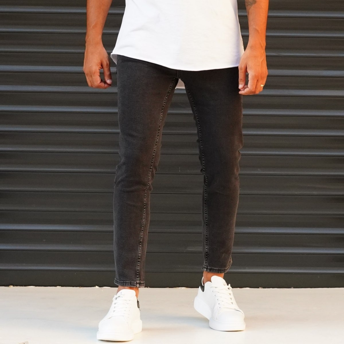 Men's Jeans With Lycra In Coal-Black