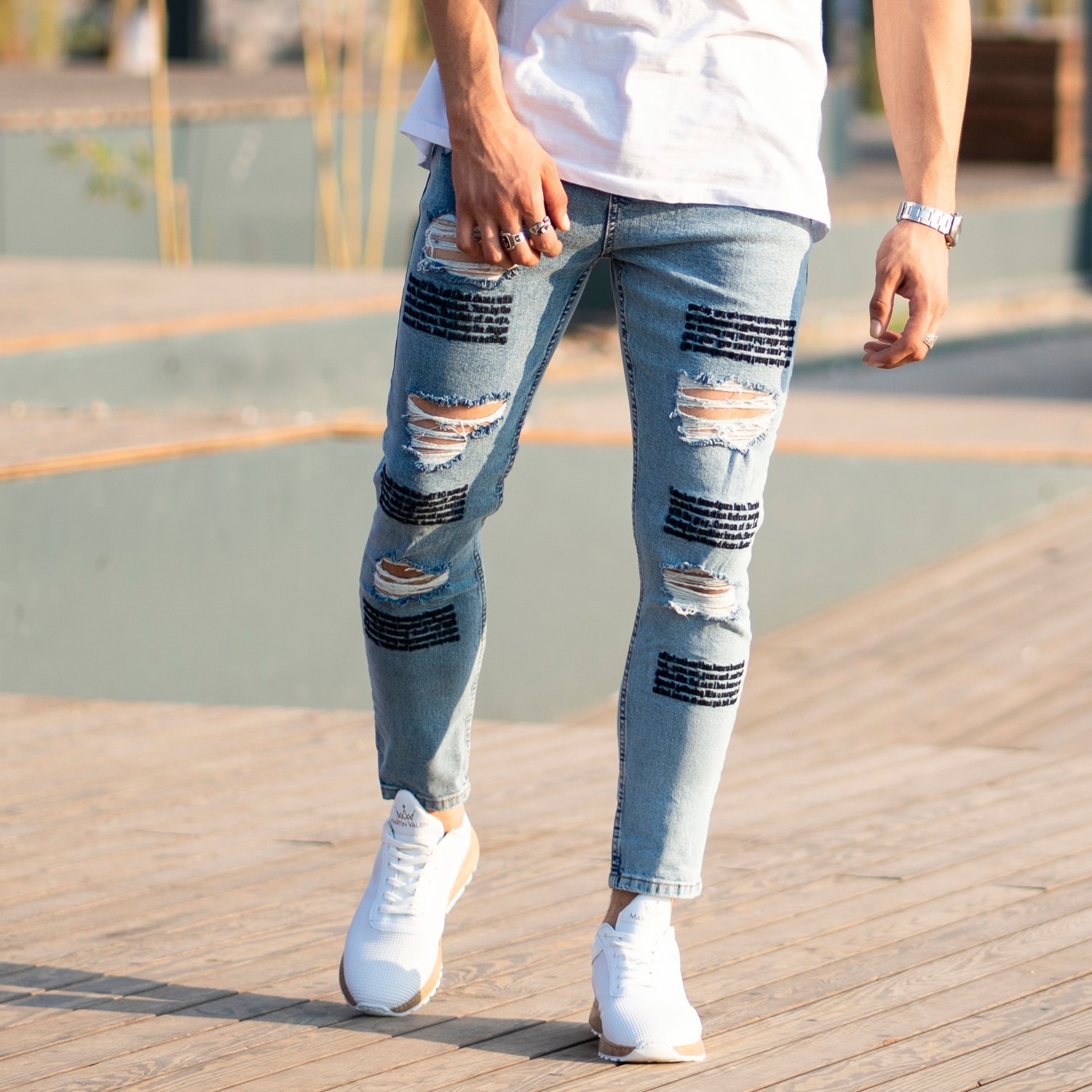 Men's Jeans With Fonts and Ribs