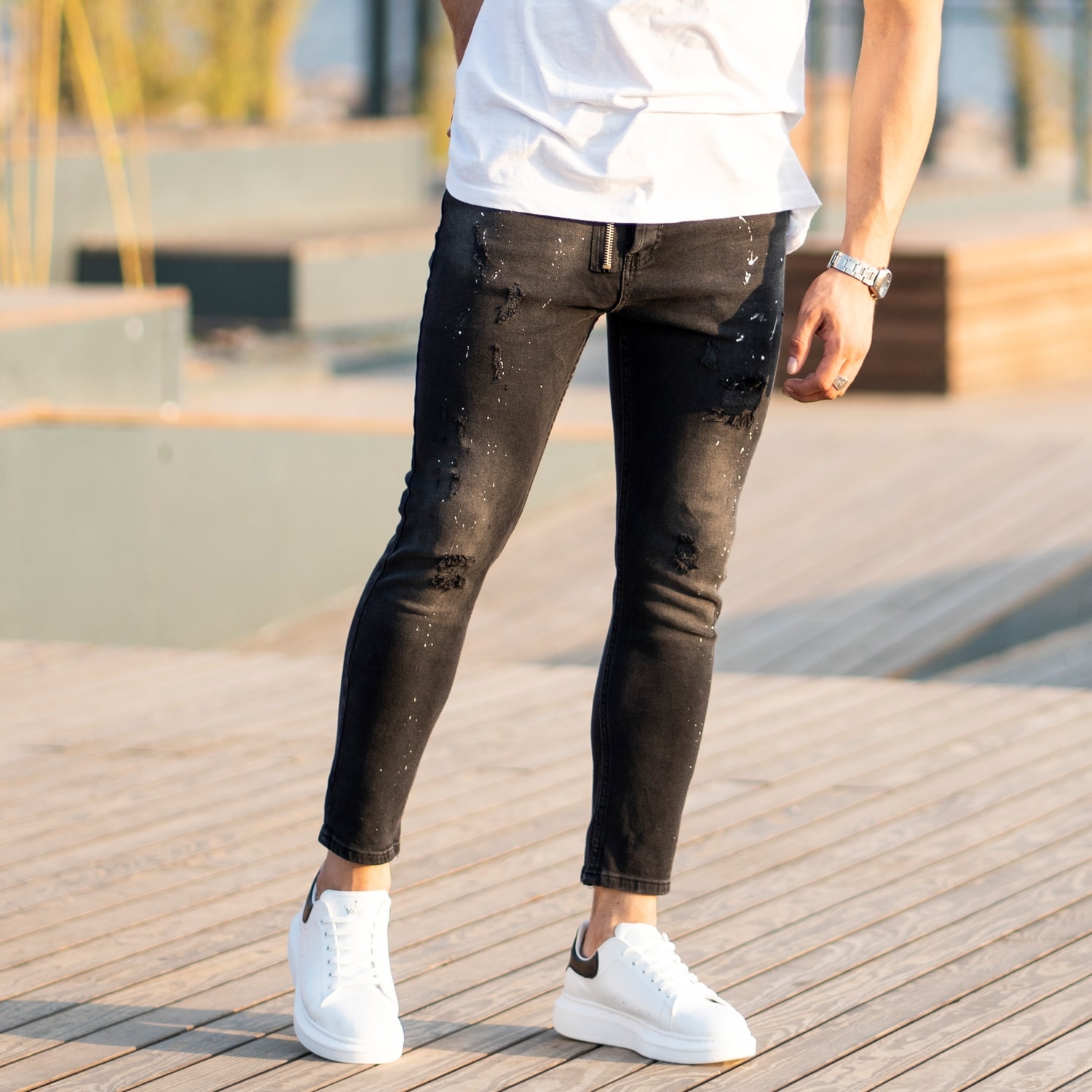 Men's Futuristic details Jeans In Black