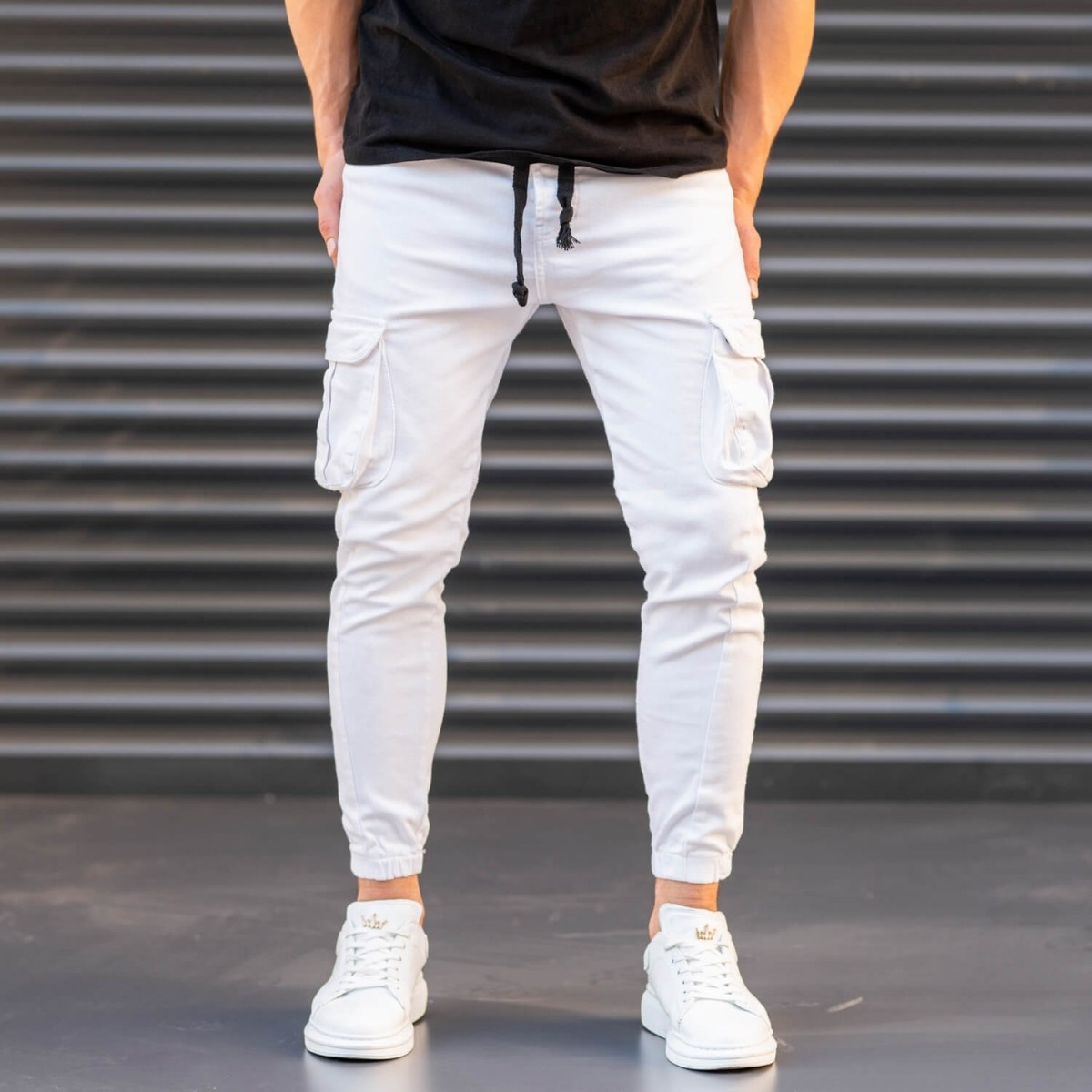 Herren Jeans mit Seitentaschen in weiß - 1