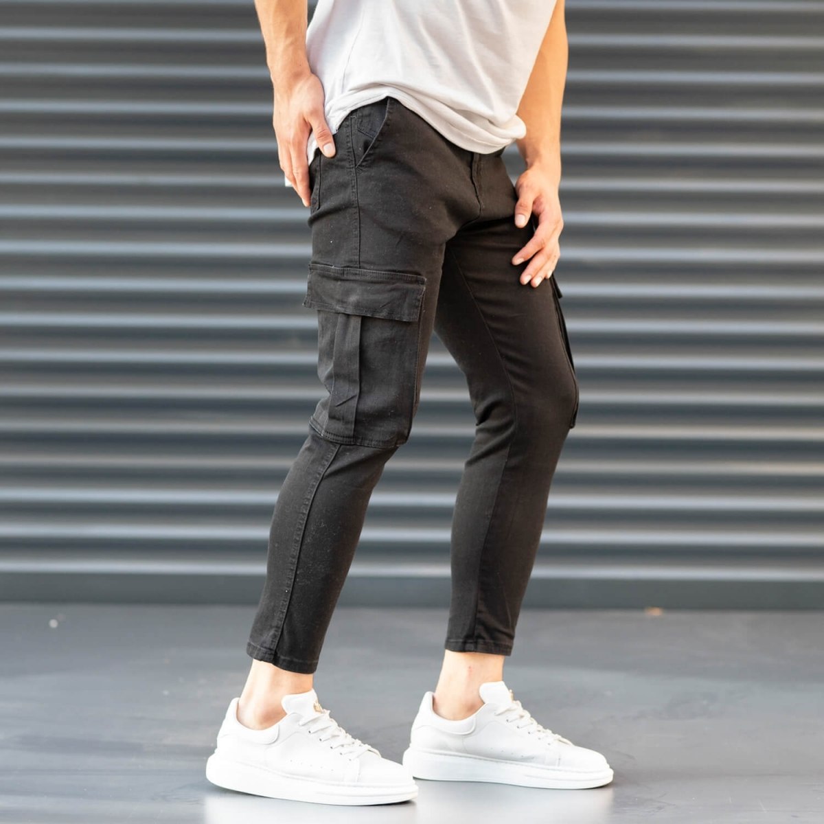 Herren Jeans mit Seitentaschen in schwarz - 5