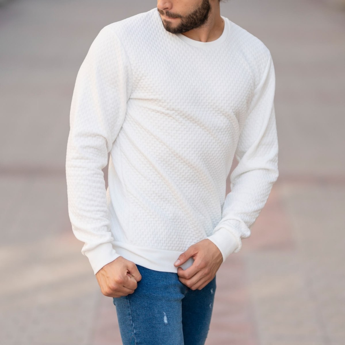 Casual SweatShirt in White - 2