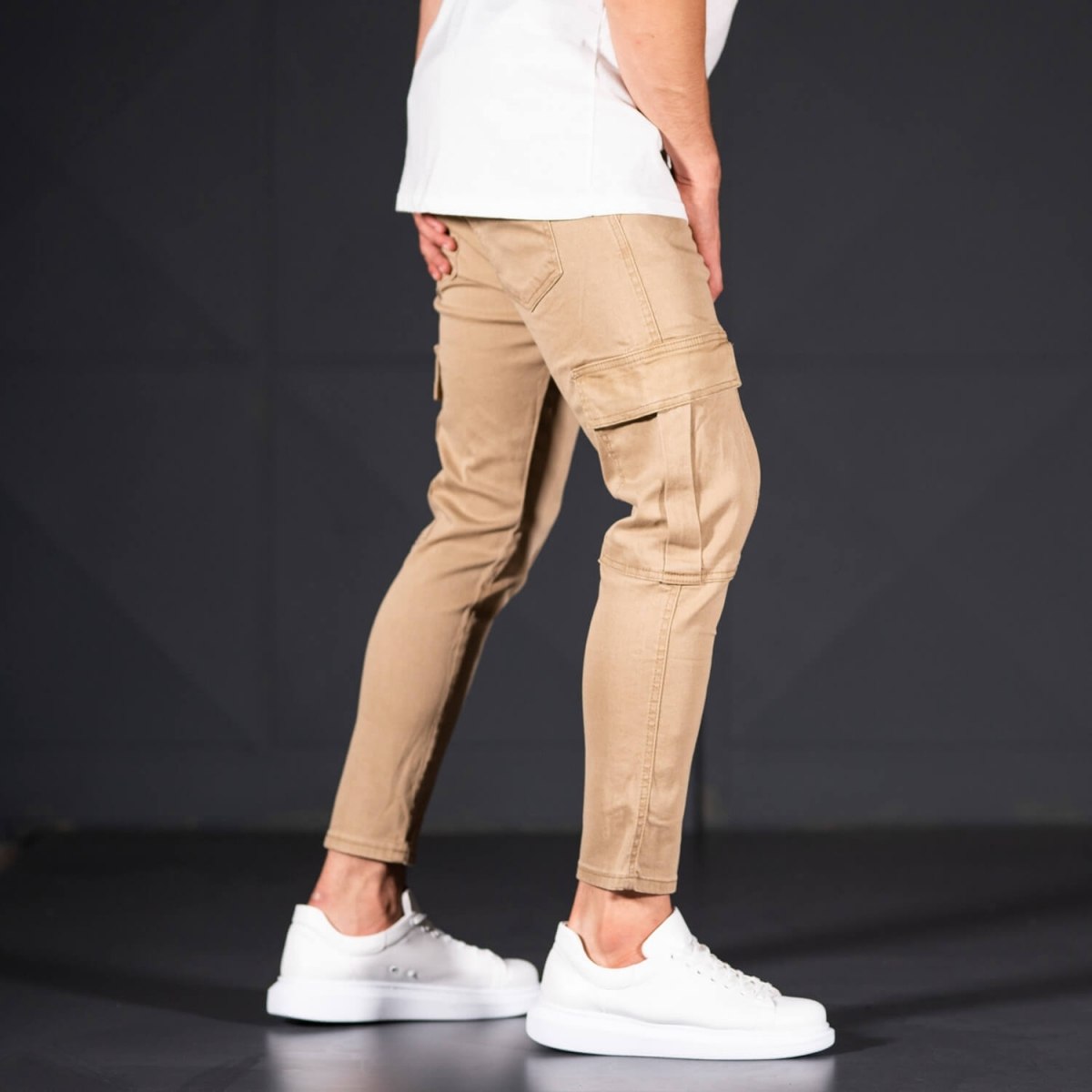 Men's Jeans with Pockets Style in Camel - 2
