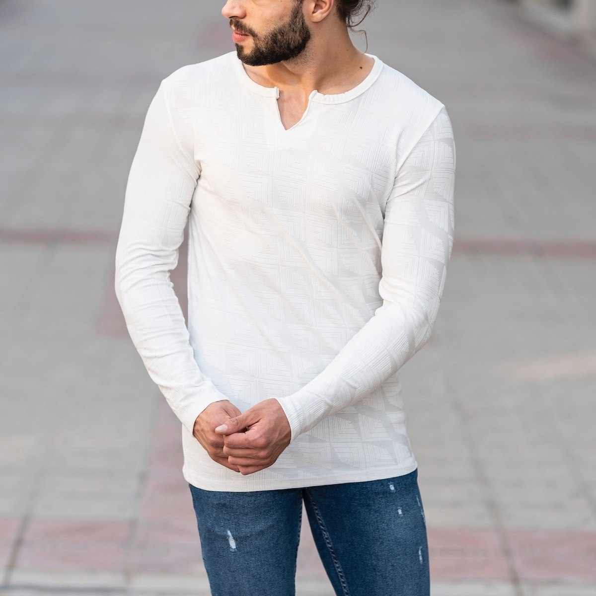 Geometric Detailed Sweatshirt In White - 3