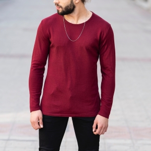 Slim-Fitting Classic Round-Neck Sweater in Claret Red