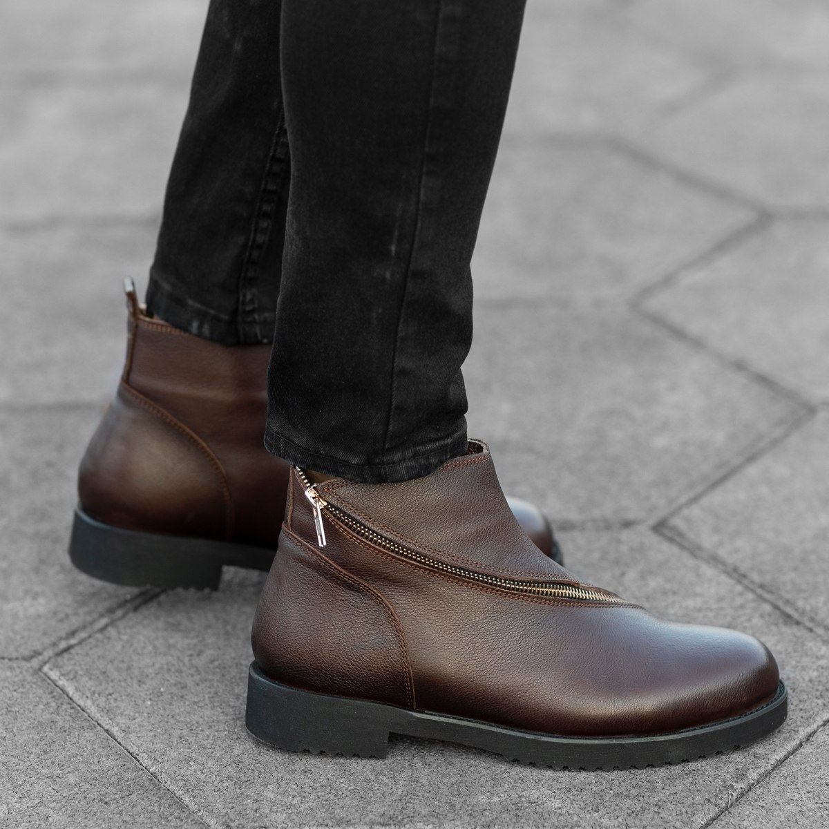 Men’s Leather Chelsea Boot With Zipper Brown