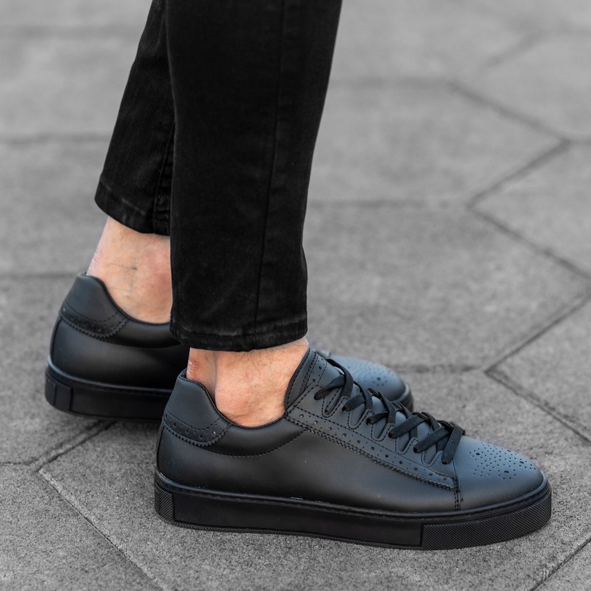 Oxford Sneakers In Black