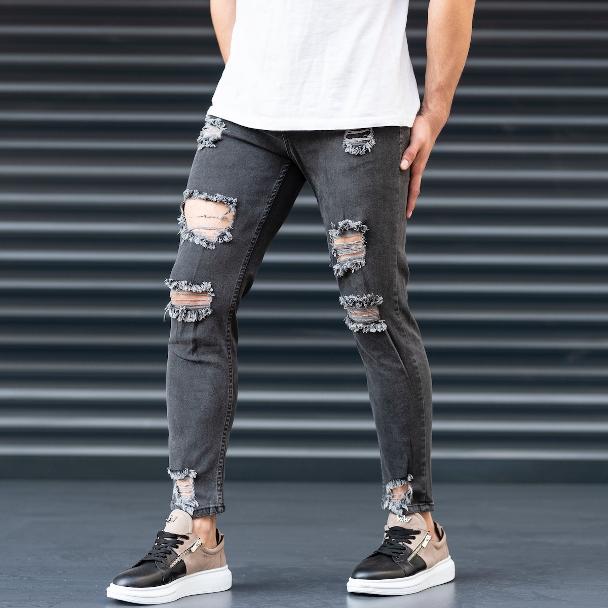 Men's Coal-Black Ripped Jeans