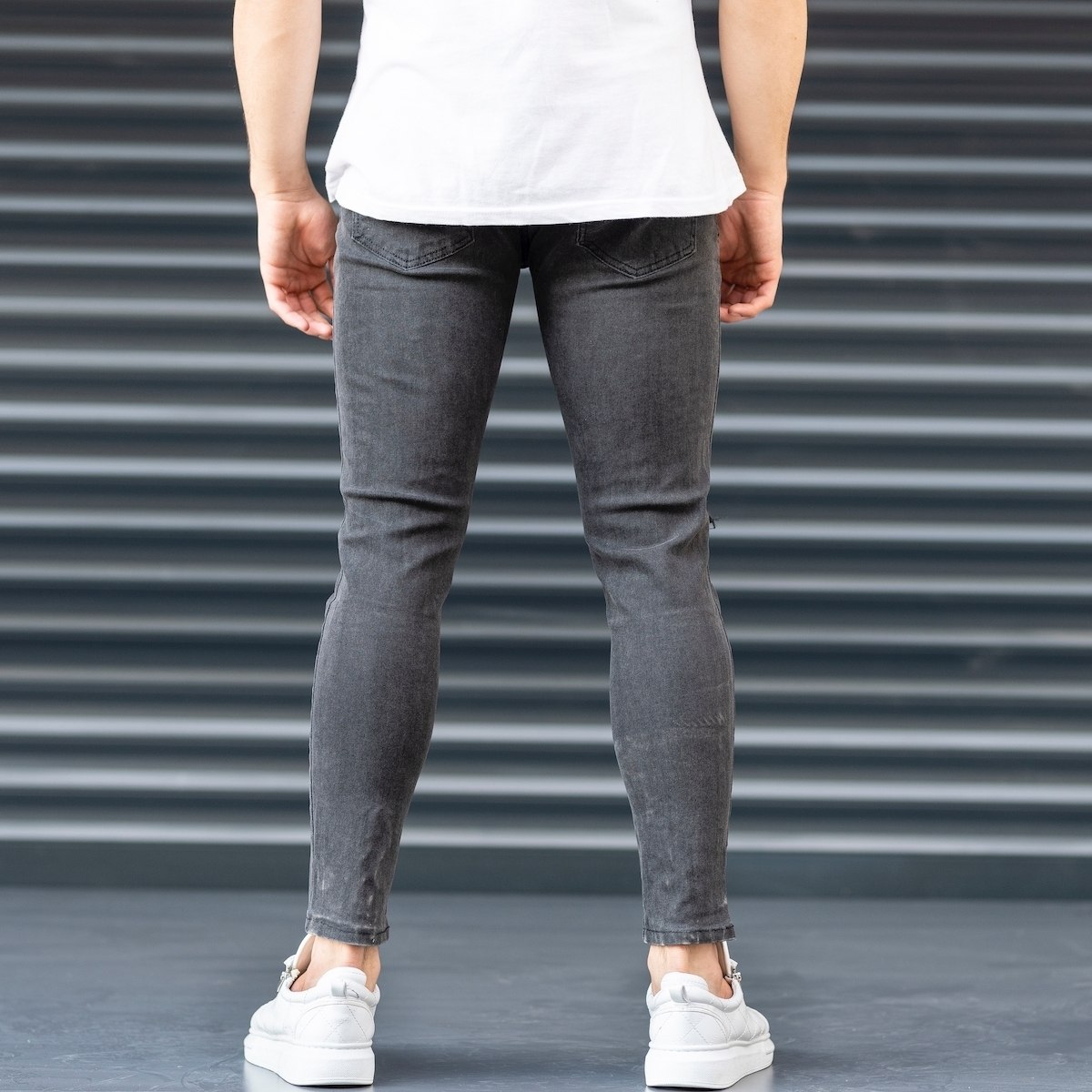 Men's Jeans With Rips In Smoked Gray - 4