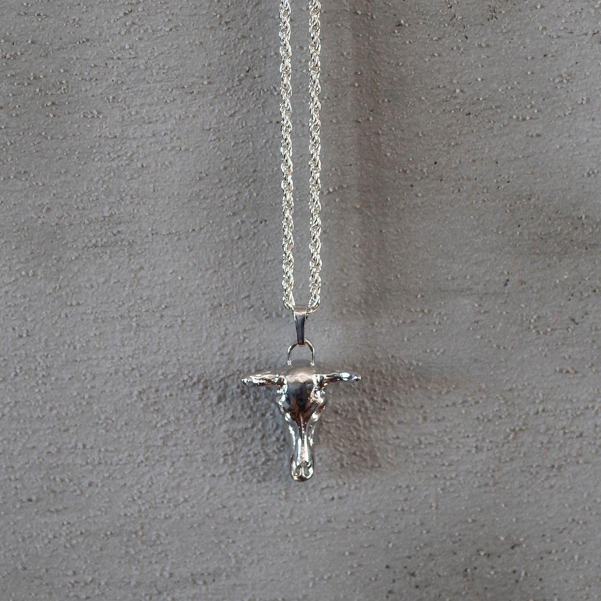 Men's Silver Bull Necklace | Martin Valen