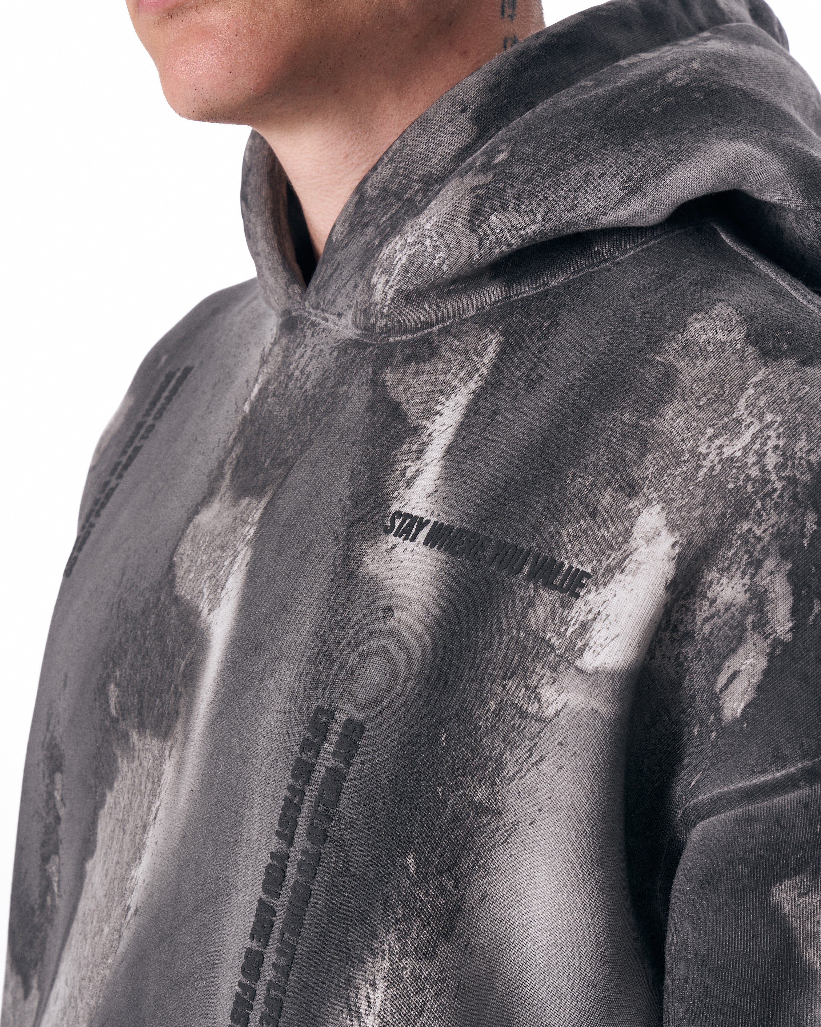 Dark Camo Hoodie Street Style | Martin Valen