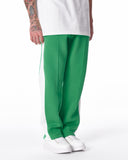 Street Style Green Sweatpants With White Stripes (3)