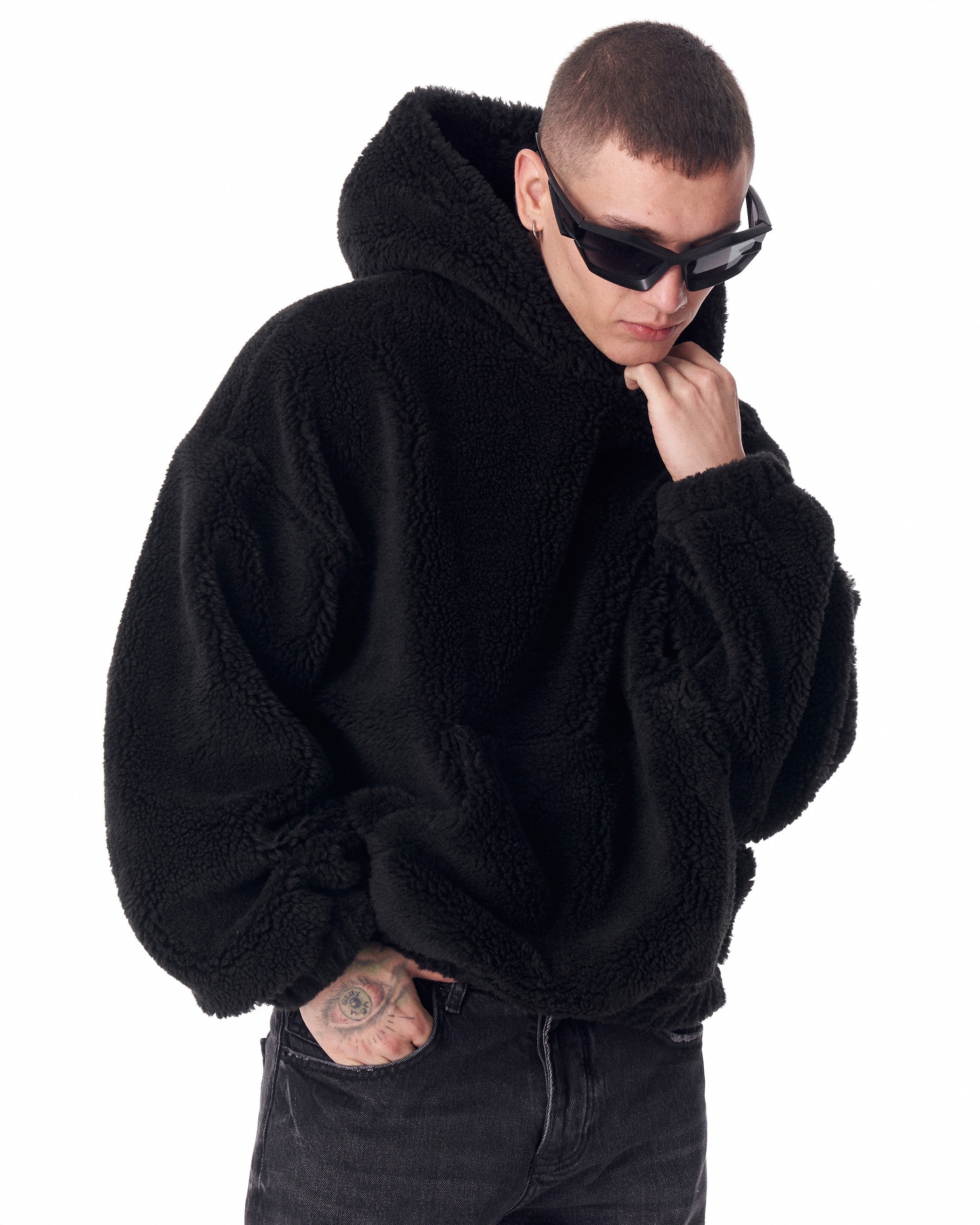 charbon シャルボン WOOL SPLASH DYE HOODIE Black Plush Hoodie With Embroidery Print | Martin Valen
