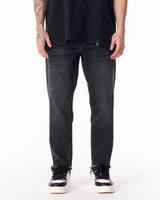 Jeans Negros de Pierna Recta con Dobladillo Crudo para Hombre