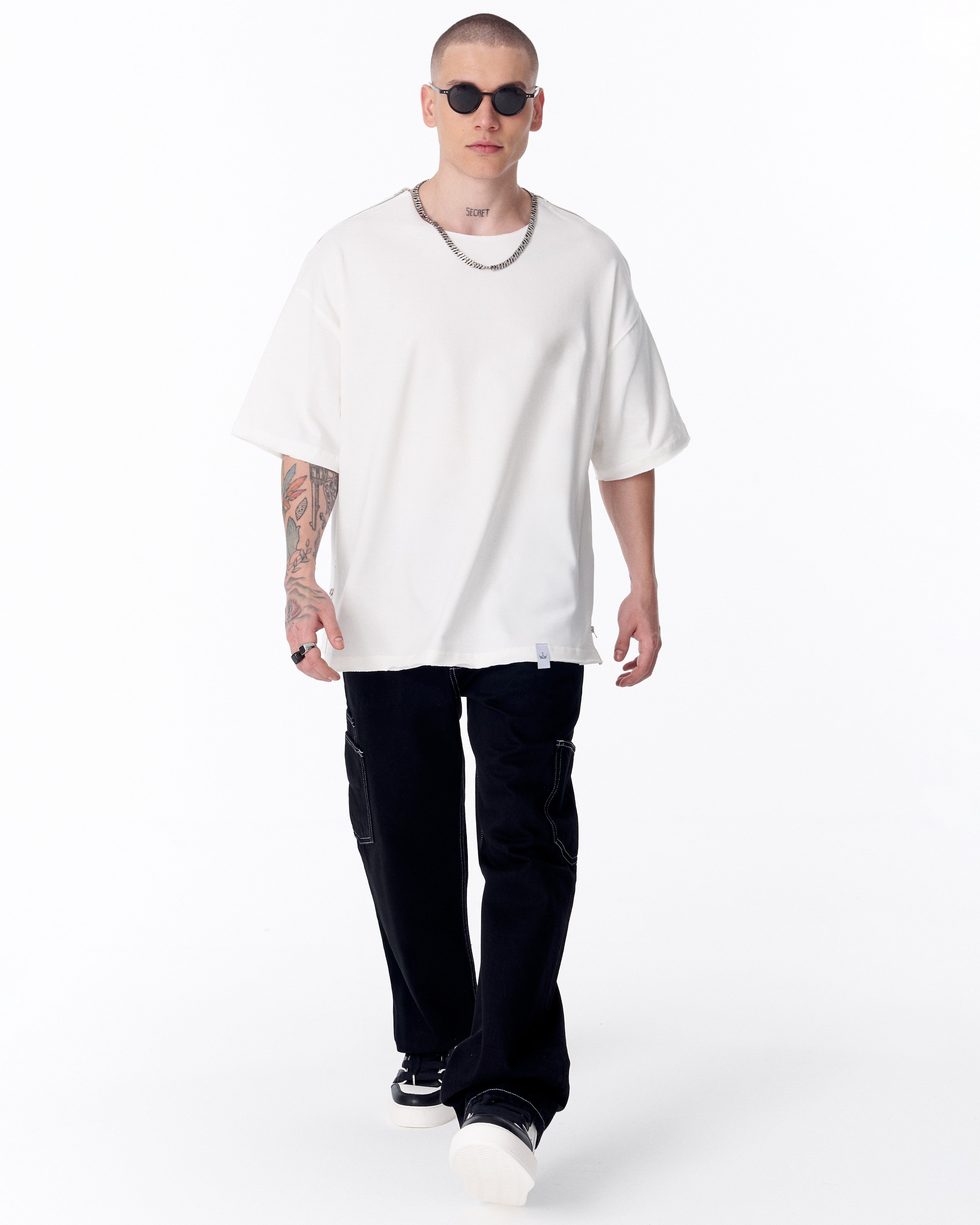 Zipper Angle Oversized White T-Shirt - Martin Valen
