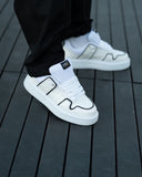 Bulky White Sneakers With Black Line (7)