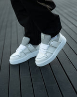 Baskets Blanches Bulky avec Ligne Grise