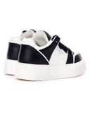 Martin Valen tweekleurige sneakers met hoge zool in zwart-wit driekwart achteraanzicht